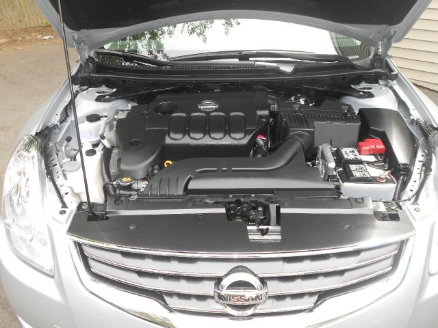 2012 Nissan Altima Pickupslt Quad Cab SWB 4WD 4x4 Truck