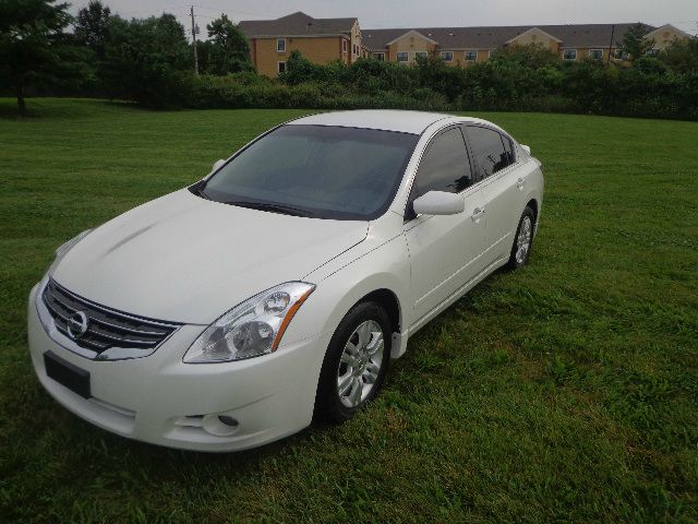 2012 Nissan Altima Pickupslt Quad Cab SWB 4WD 4x4 Truck