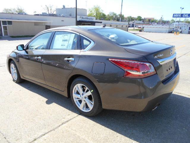 2013 Nissan Altima SLT Quad Cab 2WD