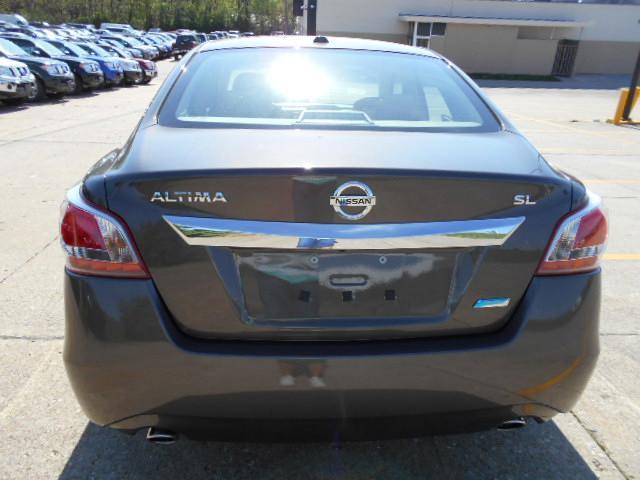 2013 Nissan Altima SLT Quad Cab 2WD