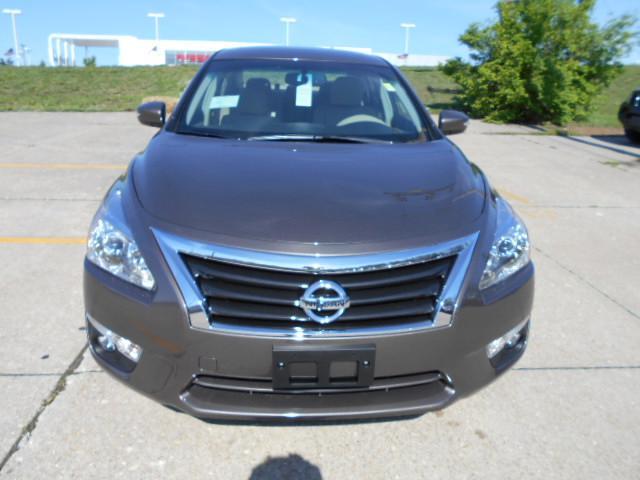 2013 Nissan Altima SLT Quad Cab 2WD