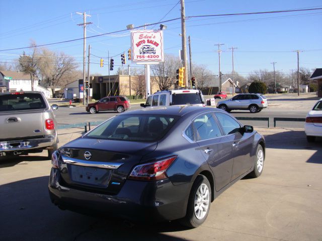 2013 Nissan Altima Pickupslt Quad Cab SWB 4WD 4x4 Truck