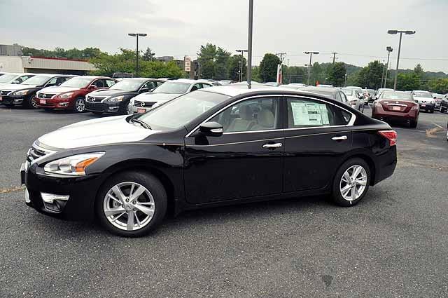 2013 Nissan Altima Crew-short-slt-classic-6.6l Diesel-4wd-1 Owner