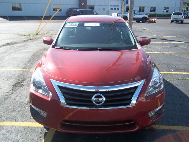 2013 Nissan Altima Pickupslt Quad Cab SWB 4WD 4x4 Truck