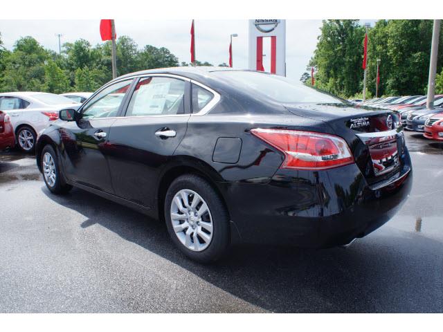 2013 Nissan Altima Pickupslt Quad Cab SWB 4WD 4x4 Truck