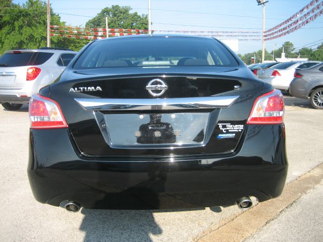 2013 Nissan Altima Pickupslt Quad Cab SWB 4WD 4x4 Truck