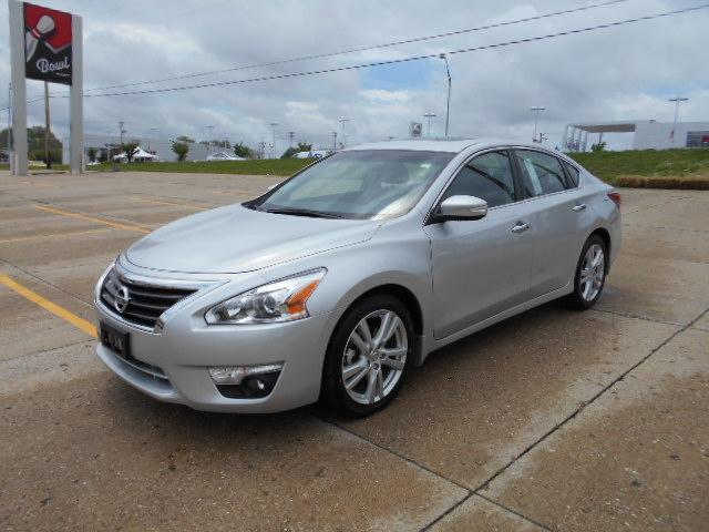 2013 Nissan Altima ST Pickup 4D 5 1/2 Ft