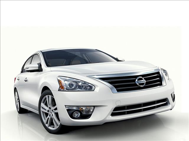 2013 Nissan Altima Unknown