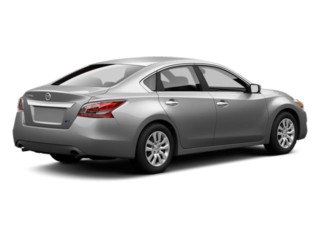 2013 Nissan Altima Crew-short-slt-classic-6.6l Diesel-4wd-1 Owner