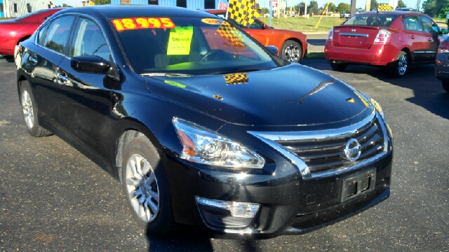 2013 Nissan Altima Pickupslt Quad Cab SWB 4WD 4x4 Truck