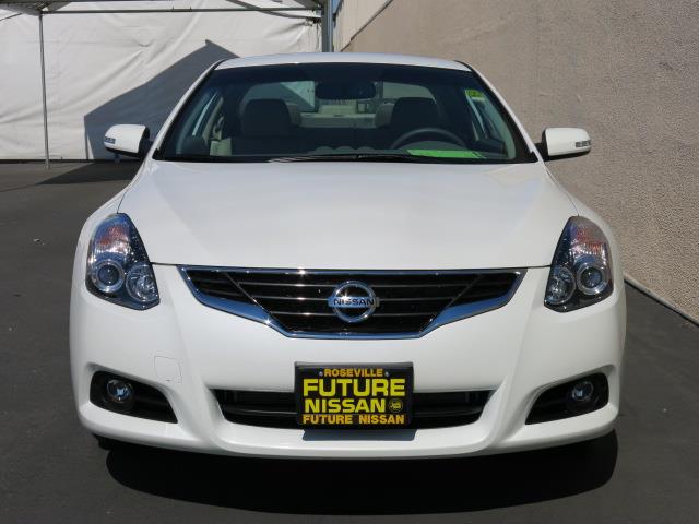 2013 Nissan Altima FWD 4dr