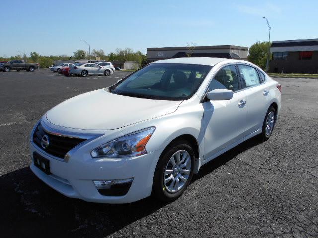 2013 Nissan Altima Pickupslt Quad Cab SWB 4WD 4x4 Truck