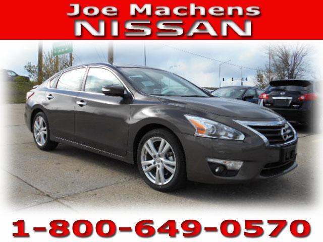 2013 Nissan Altima ST Pickup 4D 5 1/2 Ft