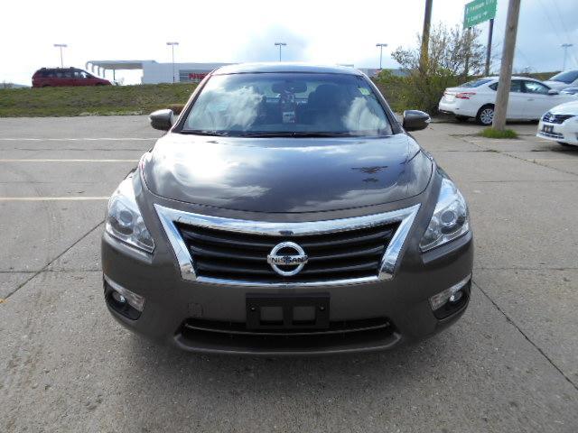 2013 Nissan Altima ST Pickup 4D 5 1/2 Ft