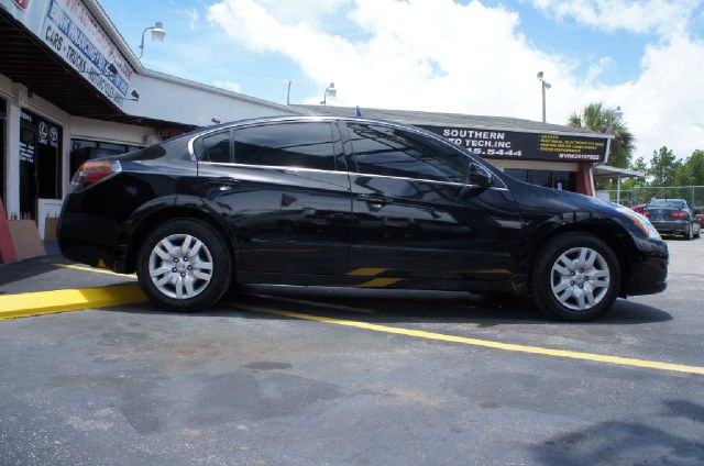 2013 Nissan Altima Pickupslt Quad Cab SWB 4WD 4x4 Truck