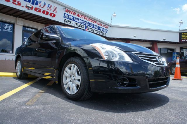 2013 Nissan Altima Pickupslt Quad Cab SWB 4WD 4x4 Truck