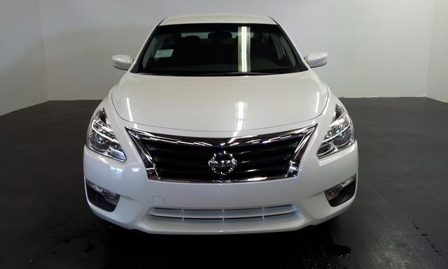 2013 Nissan Altima Pickupslt Quad Cab SWB 4WD 4x4 Truck