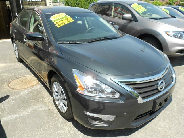 2013 Nissan Altima Pickupslt Quad Cab SWB 4WD 4x4 Truck