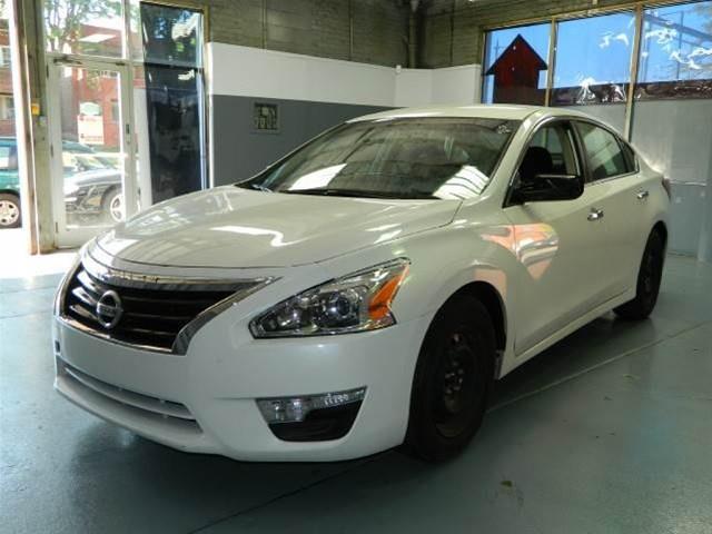 2013 Nissan Altima Pickupslt Quad Cab SWB 4WD 4x4 Truck