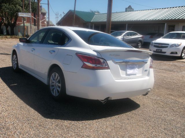 2013 Nissan Altima Pickupslt Quad Cab SWB 4WD 4x4 Truck