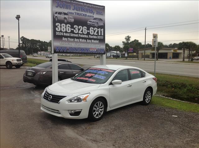 2013 Nissan Altima Pickupslt Quad Cab SWB 4WD 4x4 Truck