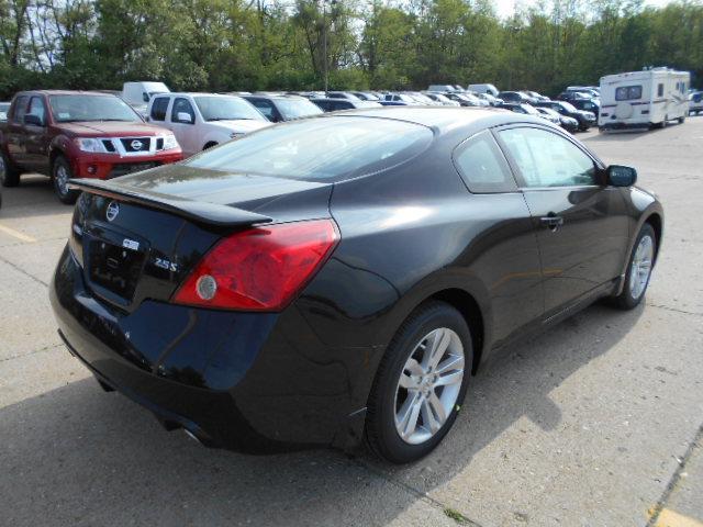 2013 Nissan Altima Pickupslt Quad Cab SWB 4WD 4x4 Truck