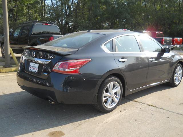 2013 Nissan Altima Crew-short-slt-classic-6.6l Diesel-4wd-1 Owner