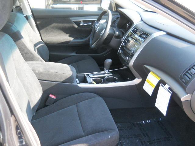 2013 Nissan Altima Crew-short-slt-classic-6.6l Diesel-4wd-1 Owner