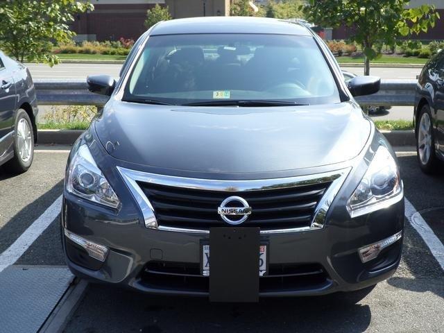 2013 Nissan Altima Crew-short-slt-classic-6.6l Diesel-4wd-1 Owner