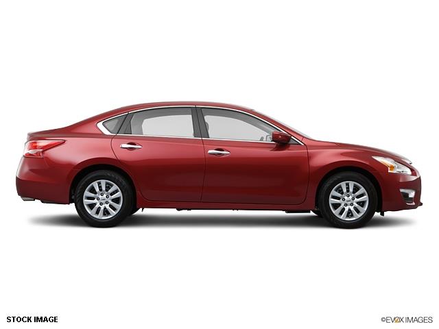 2013 Nissan Altima Pickupslt Quad Cab SWB 4WD 4x4 Truck