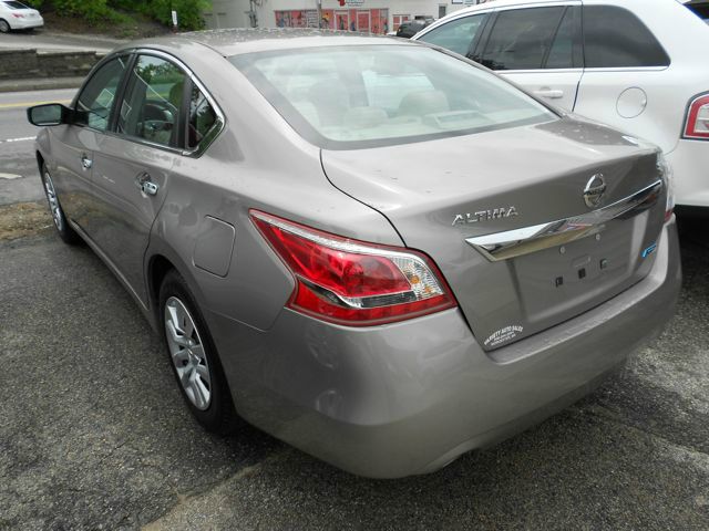 2013 Nissan Altima Pickupslt Quad Cab SWB 4WD 4x4 Truck