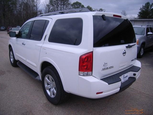 2008 Nissan Armada SE