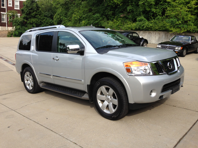 2011 Nissan Armada SLE Sierra 2WD