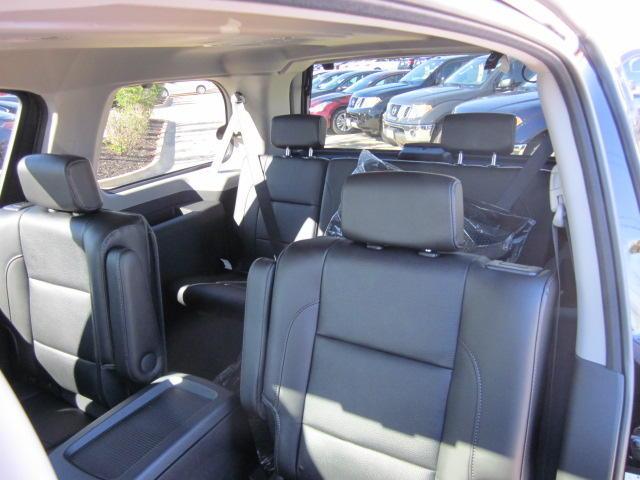 2011 Nissan Armada 6 Speed Hatchback