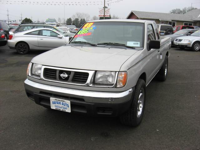 1998 Nissan Frontier Automatic Sport