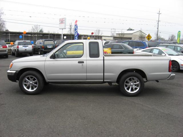 1998 Nissan Frontier Automatic Sport