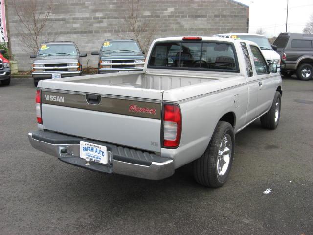 1998 Nissan Frontier Automatic Sport