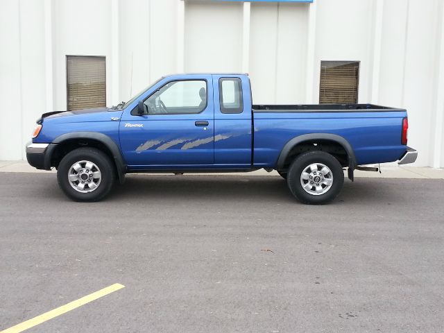 1998 Nissan Frontier 2WD Double CAB V6 AUTO LS