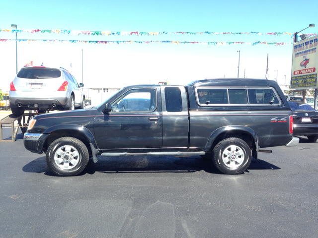 1999 Nissan Frontier With 22s