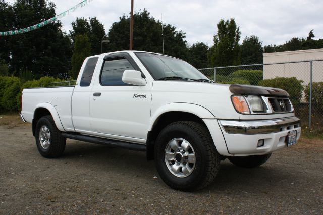 1999 Nissan Frontier FX4 Super Duty