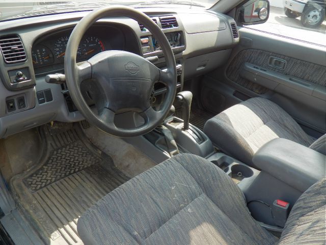 1999 Nissan Frontier FX4 Super Duty