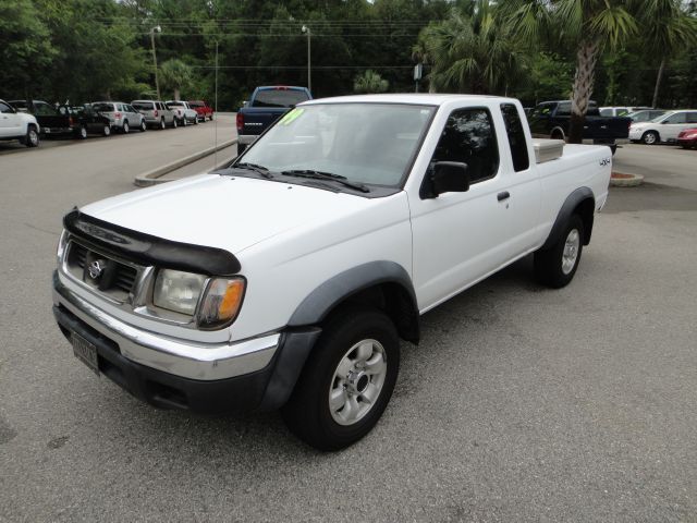 1999 Nissan Frontier FX4 Super Duty