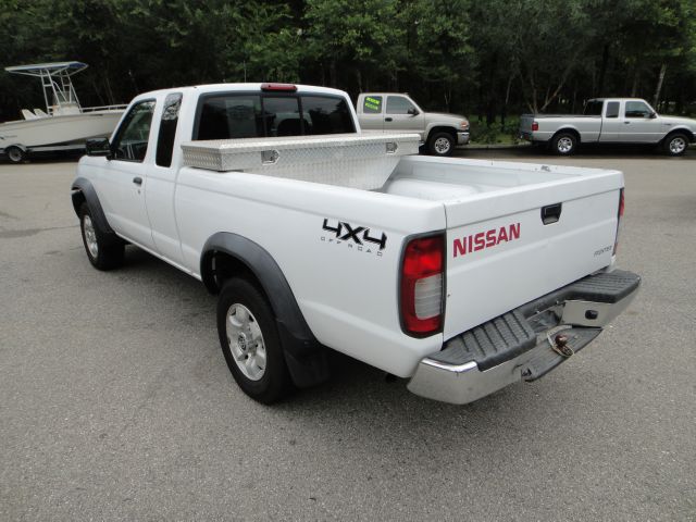 1999 Nissan Frontier FX4 Super Duty