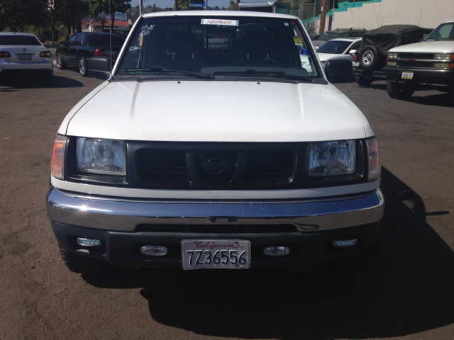 2000 Nissan Frontier SLE Z71 Crew Cab Short Bed 4X4