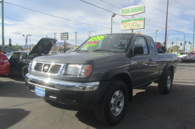 2000 Nissan Frontier E-350 Base