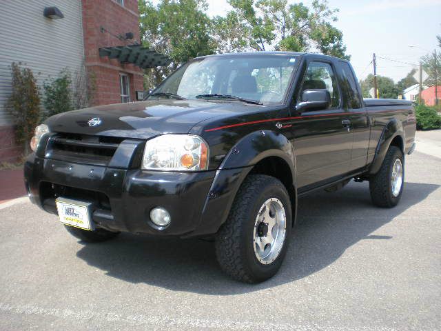 2001 Nissan Frontier SC SUV