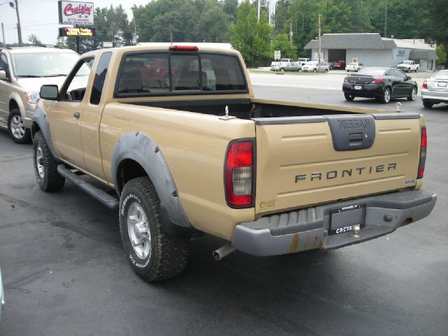 2001 Nissan Frontier E-350 Base