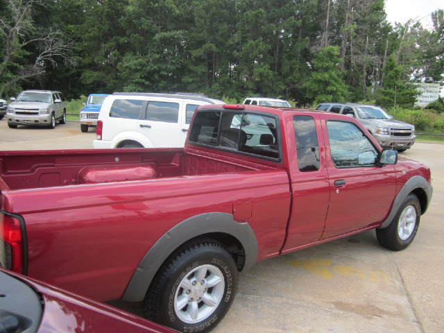 2001 Nissan Frontier SE 2WD