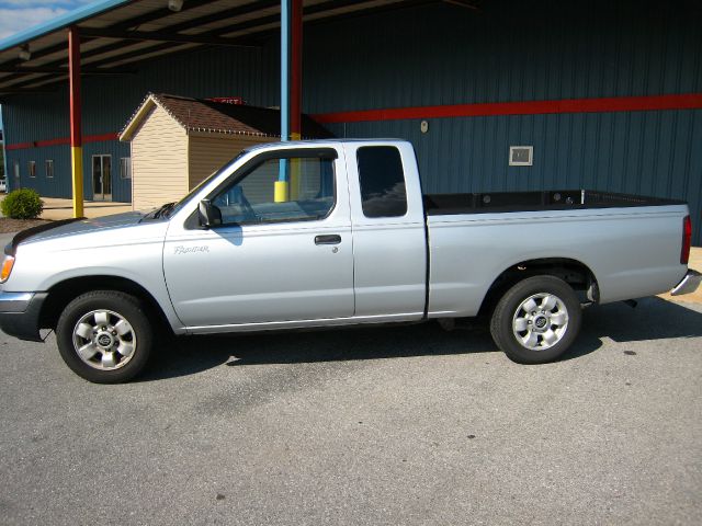 2001 Nissan Frontier W/nav.sys