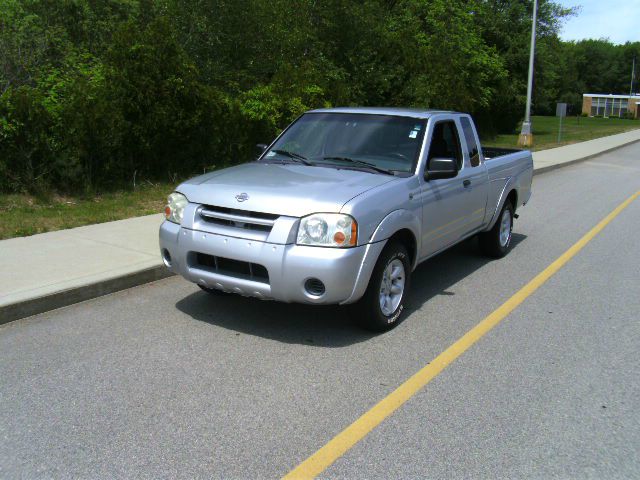 2001 Nissan Frontier SE 2WD